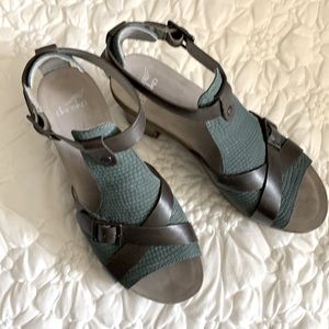 Dansko Dominique Leather sandal